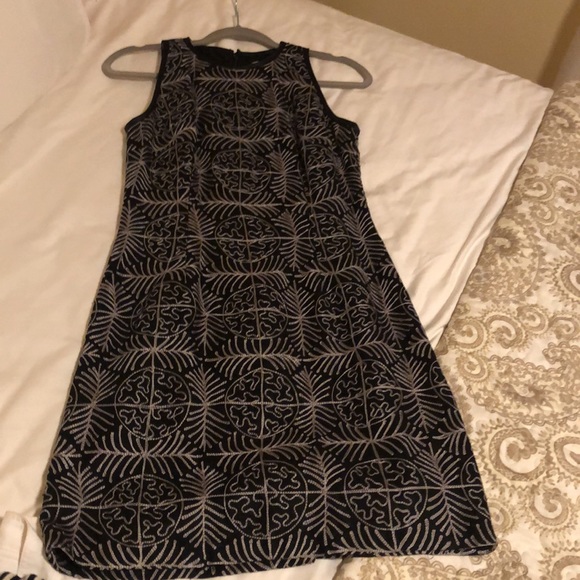 Steve Madden Gorgeous dimensional pattern cotton dress. - Picture 7 of 7